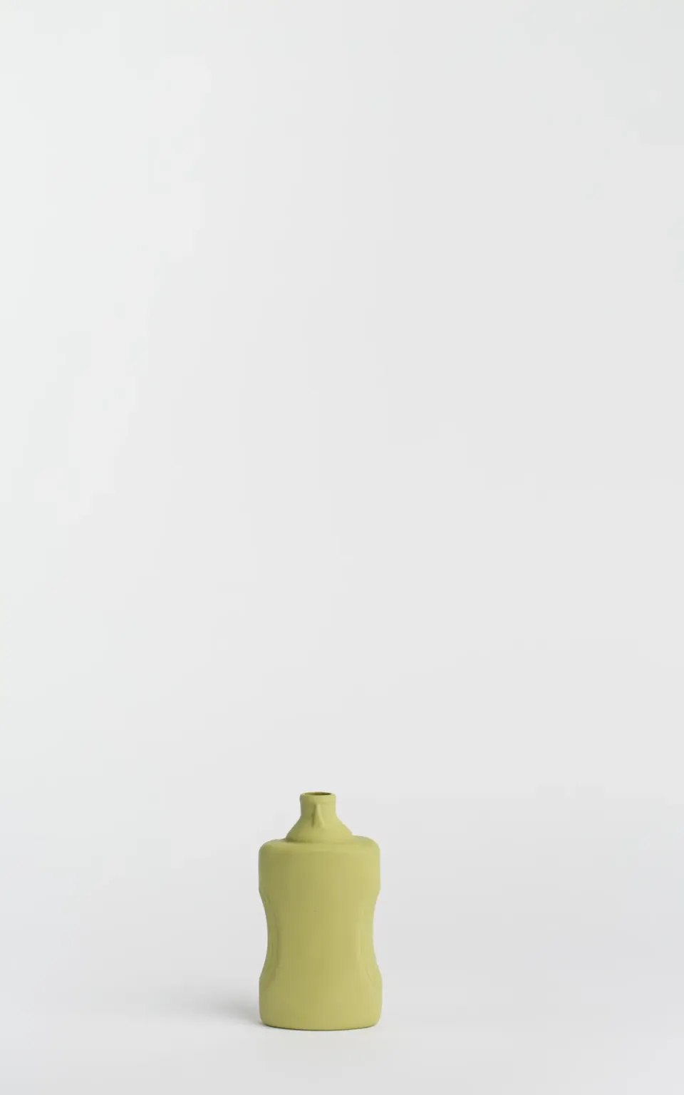 foekje-fleur-bottle-vase-project-porzellanvase-21-moss-12-8-x-6-7-x-3-8-cm-handg image 1