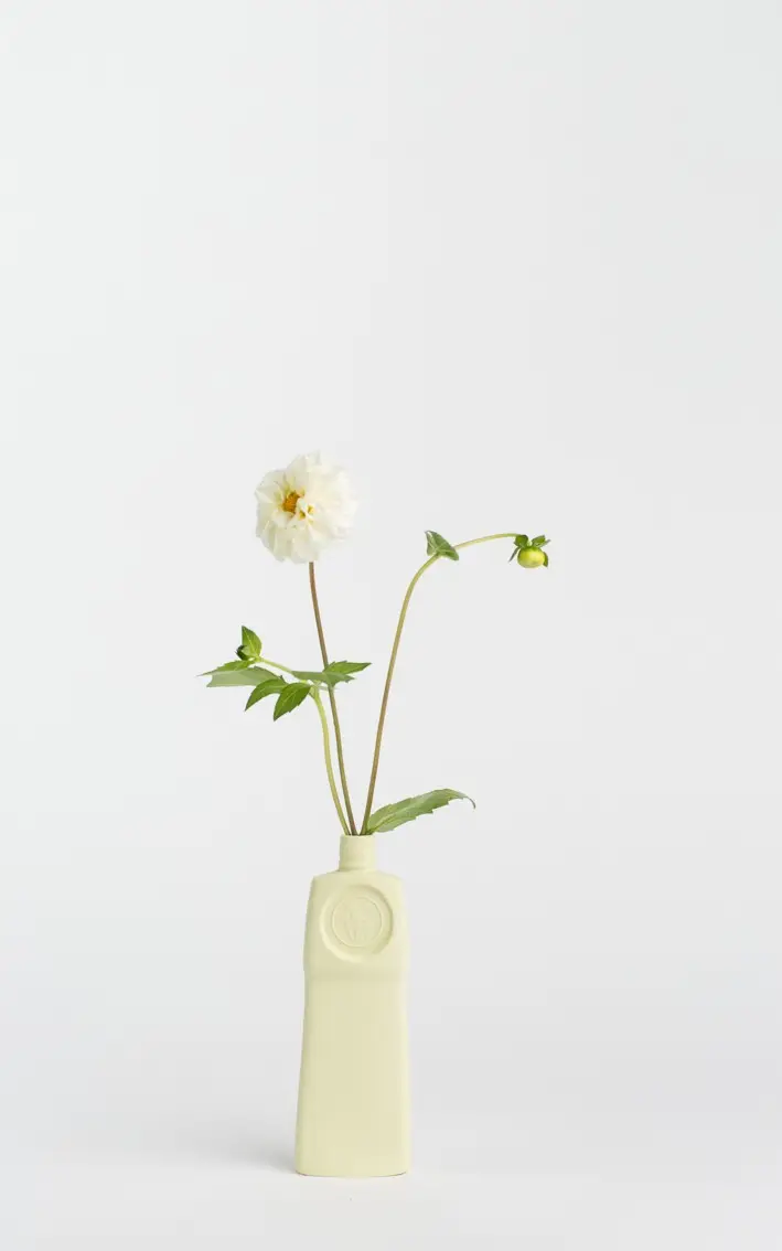 foekje-fleur-porcelain-bottle-vase-18-post-it-porzellanvase image 2