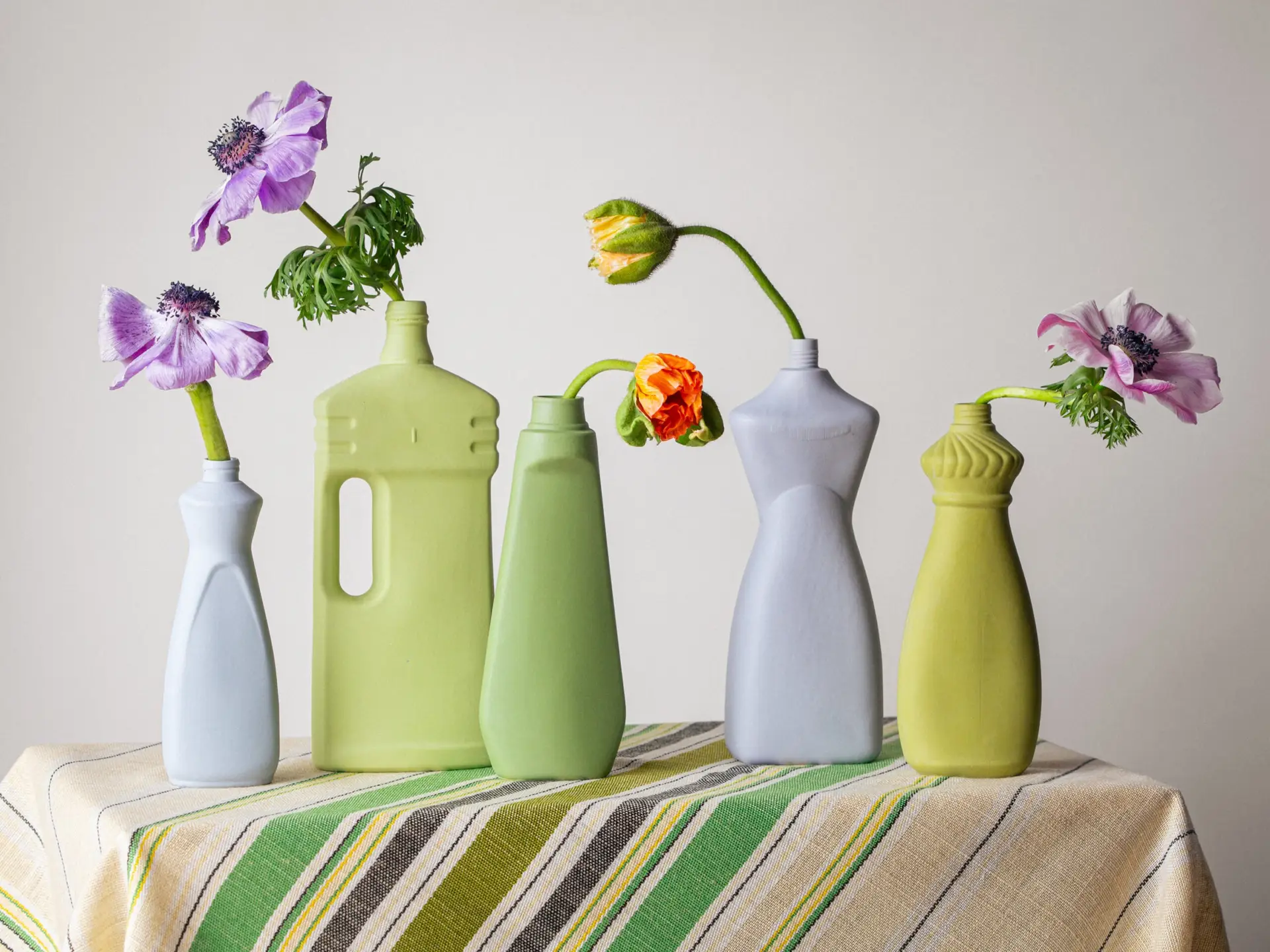 foekje-fleur-bottle-vase-project-porzellanvase-8-old-purple-25-4-x-9-4-x-5-cm-ha image 5