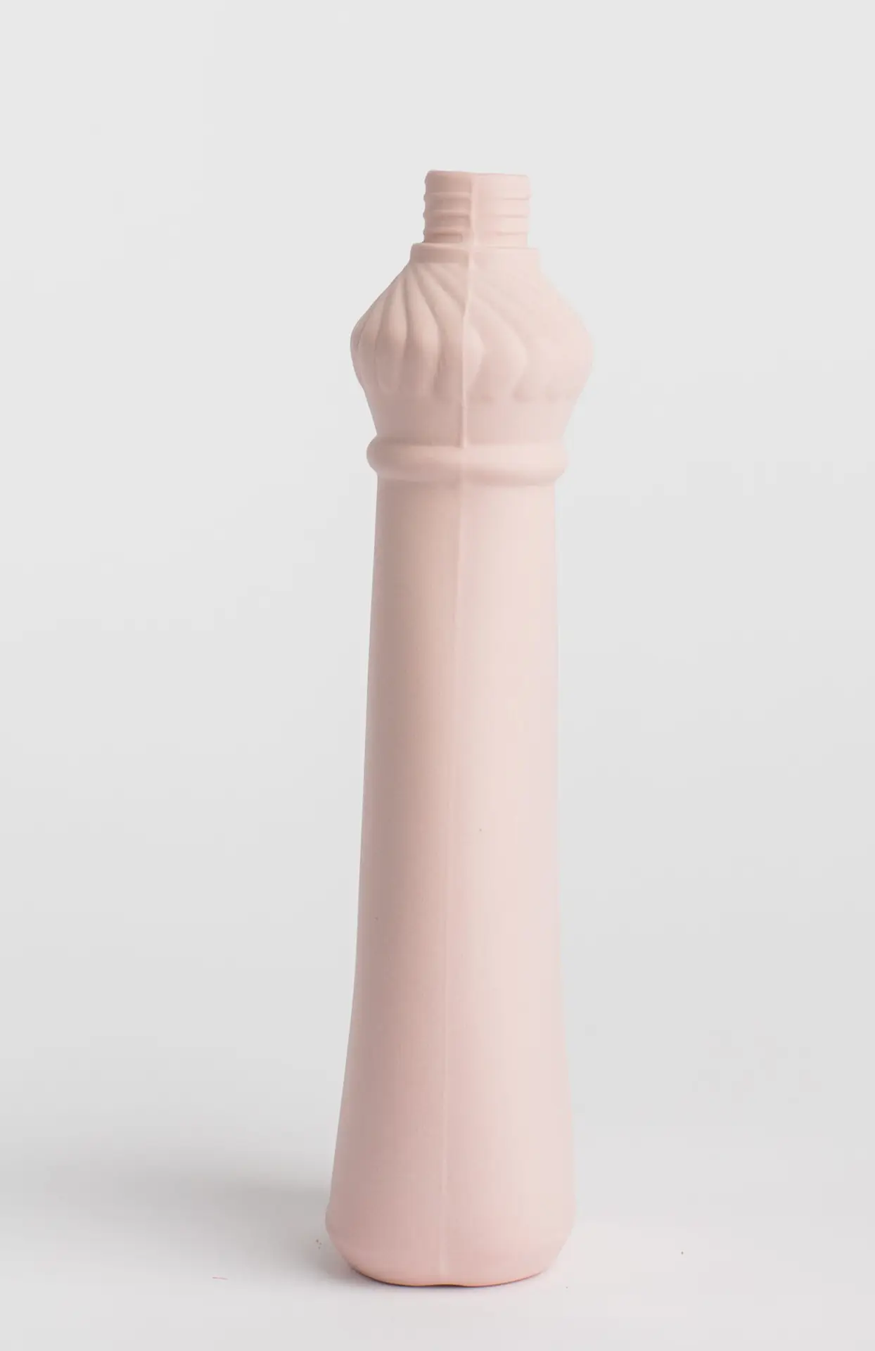 foekje-fleur-porzellan-flaschenvase-15-powder-handgefertigt-in-portugal-21-6-8-0 image 4