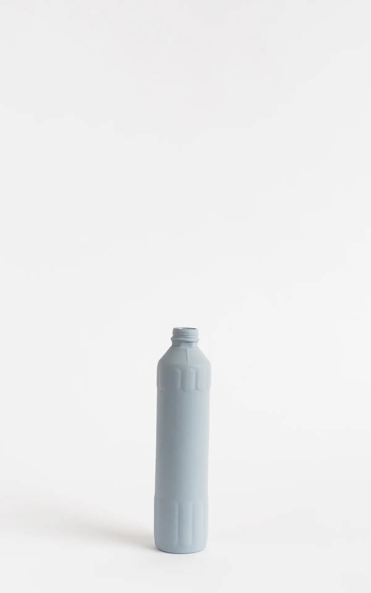 foekje-fleur-bottle-vase-project-porzellanvase-26-lavendel-22-5-cm-handgefertigt image 1