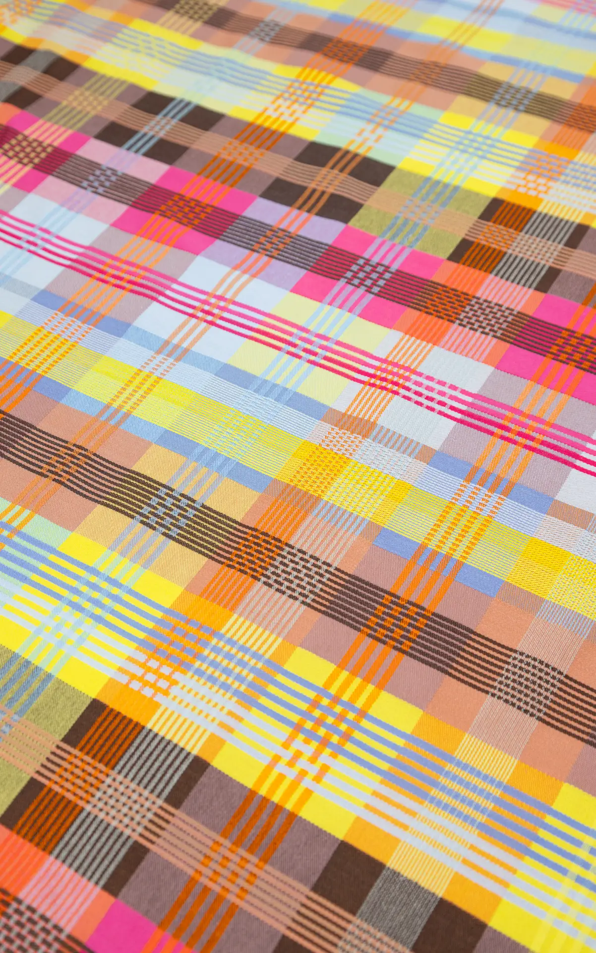 foekje-fleur-table-cloth-71c-wild-weave-tischdecke-aus-industrieresten-140-x-140 image 7