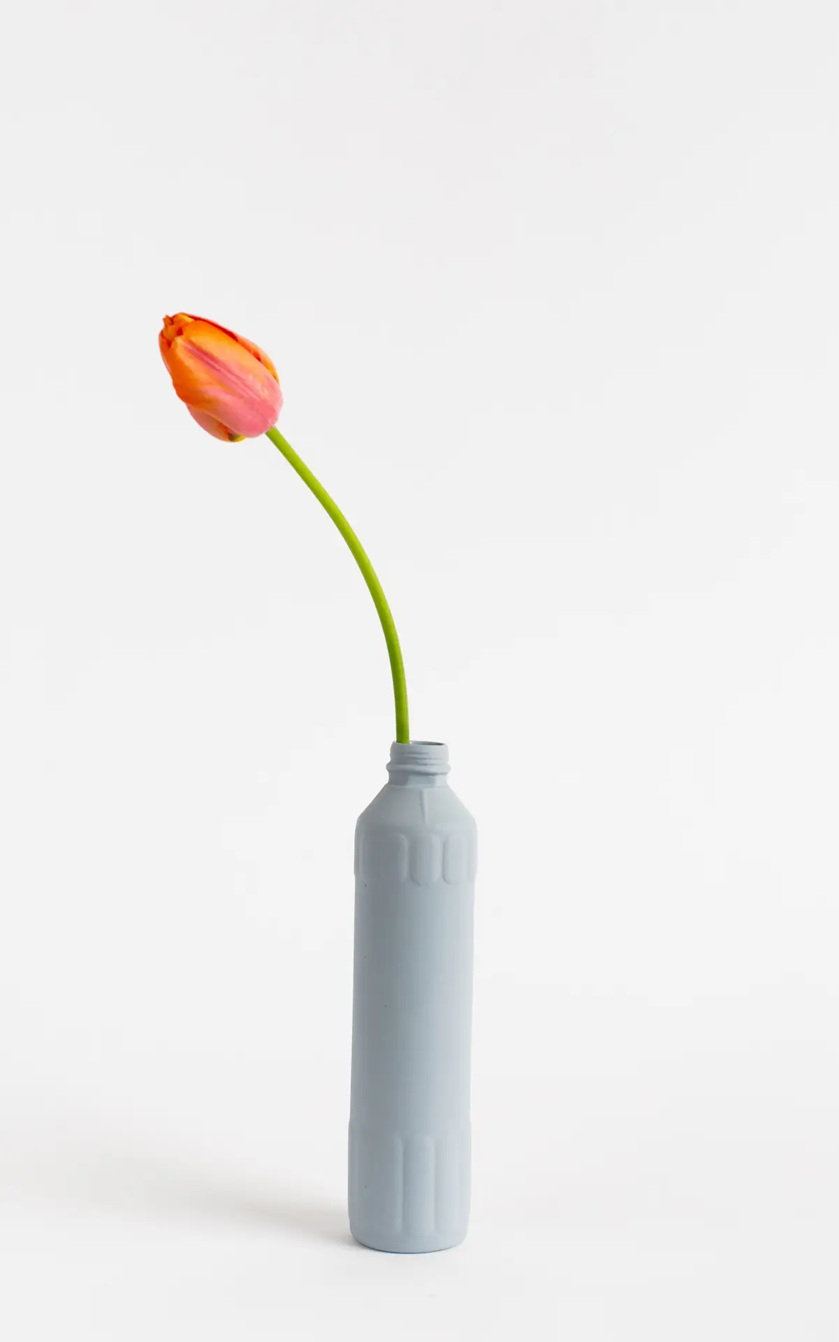 foekje-fleur-bottle-vase-project-porzellanvase-26-lavendel-22-5-cm-handgefertigt image 2