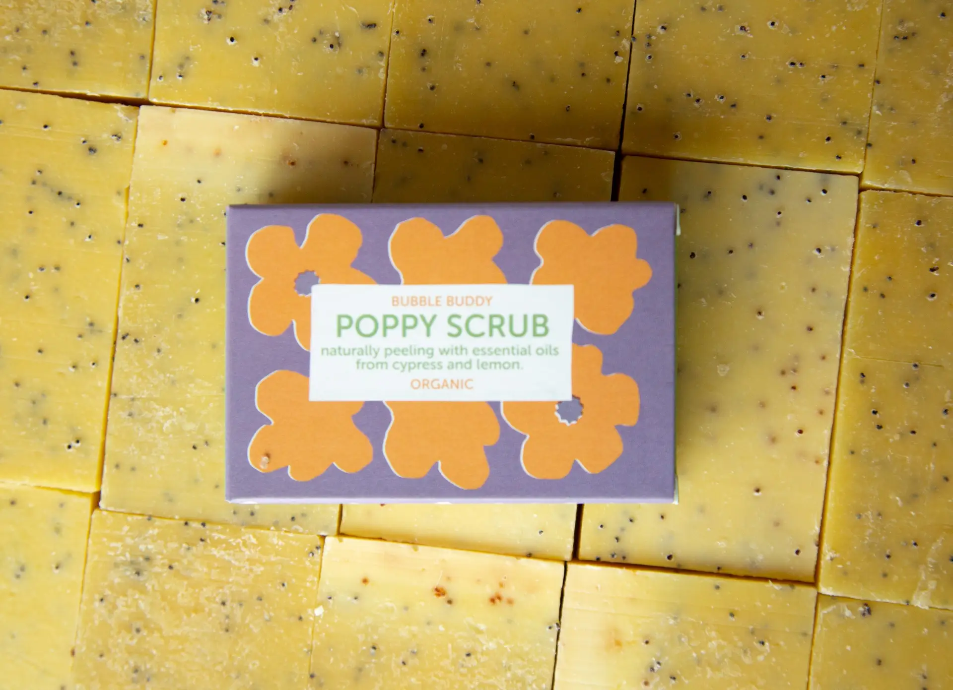 foekje-fleur-bubble-buddy-organic-poppy-scrub-feste-peeling-seife-f-r-k-rper-h-n image 3