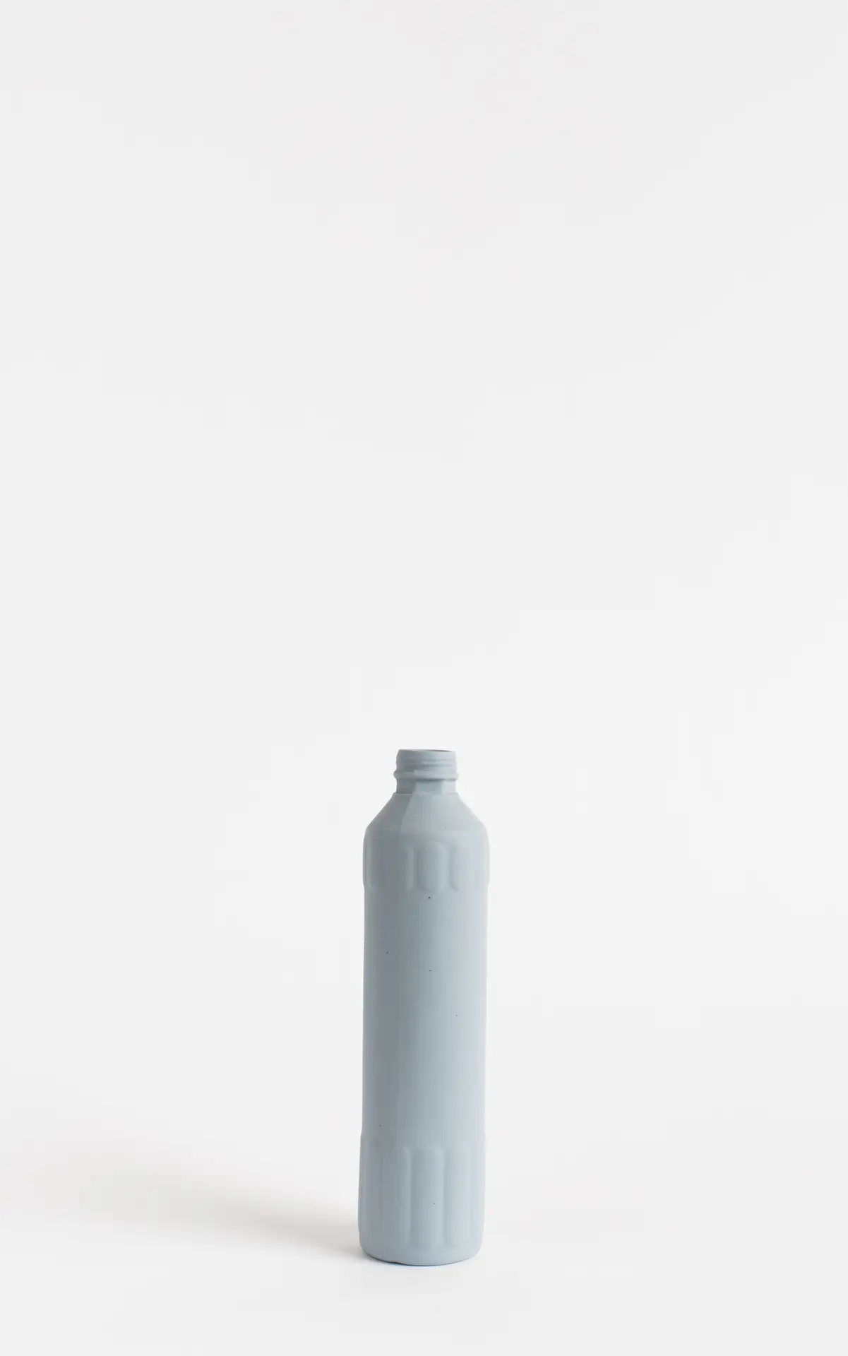 foekje-fleur-bottle-vase-project-porzellanvase-26-lavendel-22-5-cm-handgefertigt image 3