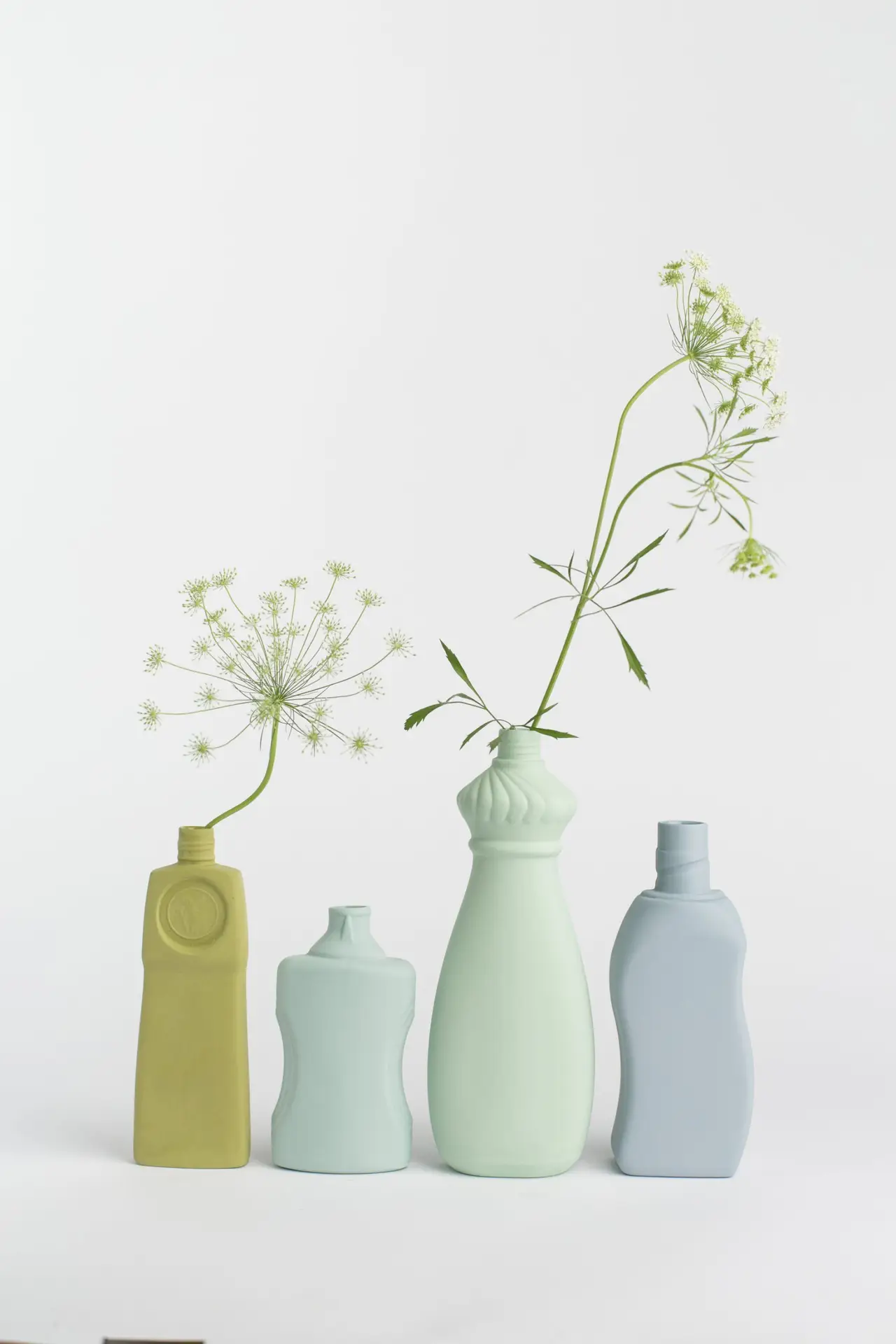 foekje-fleur-porzellan-bottle-vase-21-mint-handgefertigt-in-portugal-12-8-6-7-3- image 5
