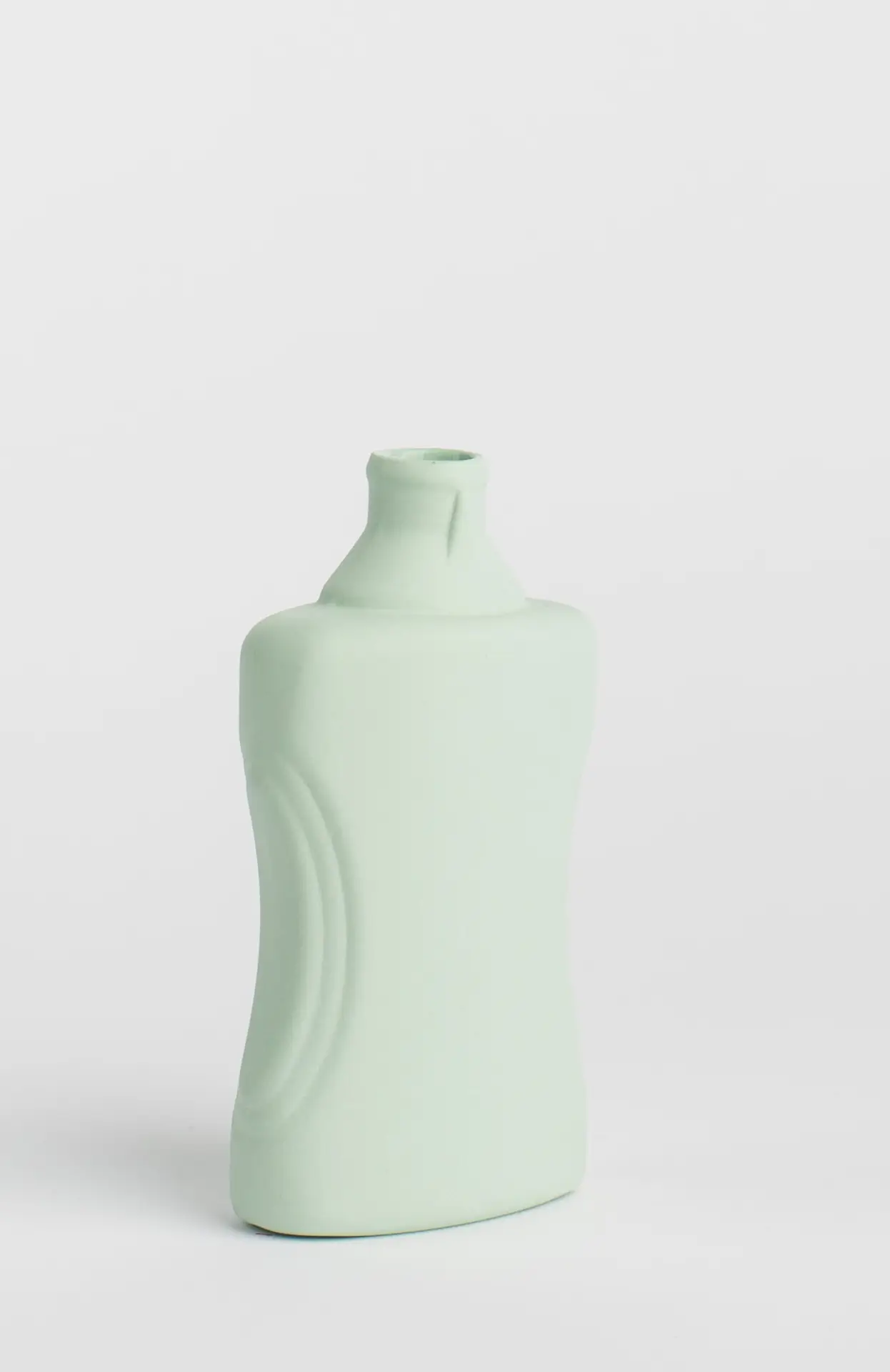 foekje-fleur-porzellan-bottle-vase-21-mint-handgefertigt-in-portugal-12-8-6-7-3- image 3